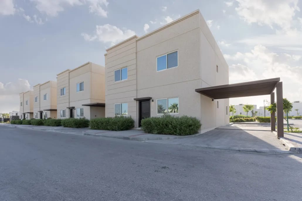 Town-House-PlusVilla-1-Outdoor